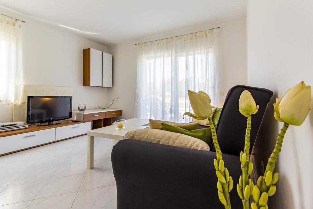 Apartments Alba 法扎纳 外观 照片