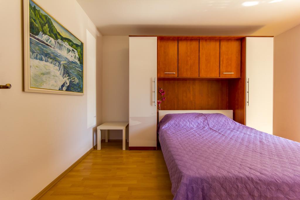 Apartments Alba 法扎纳 外观 照片