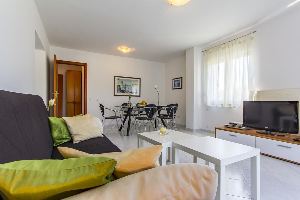 Apartments Alba 法扎纳 外观 照片