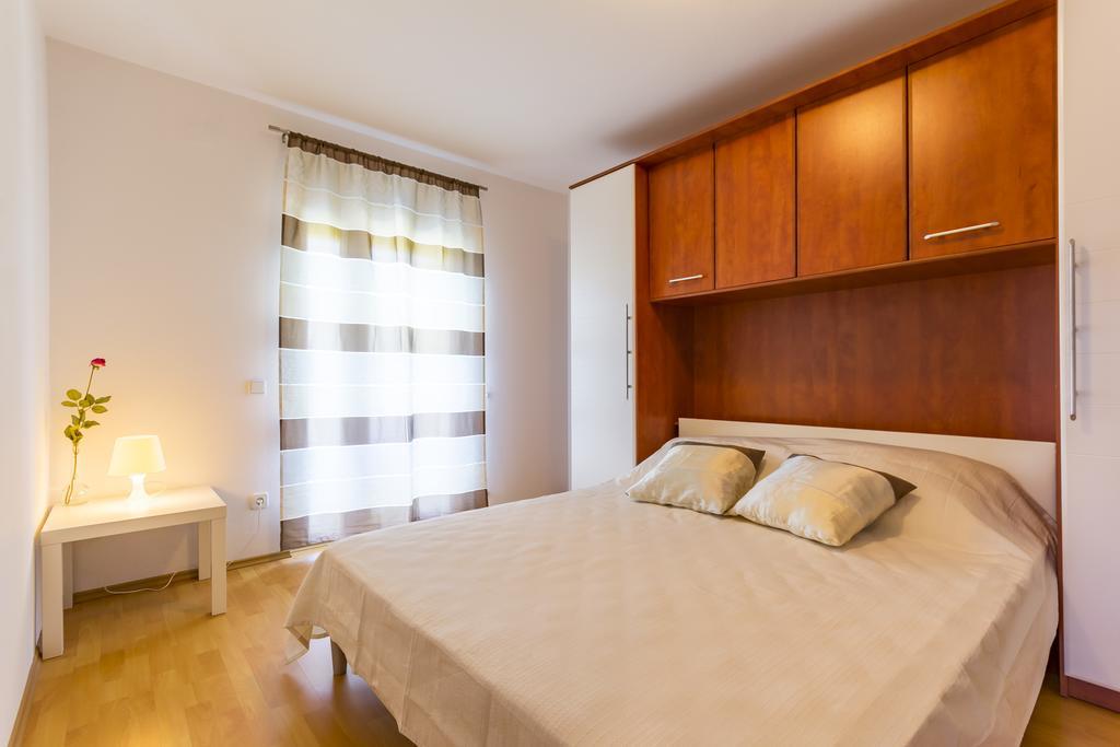 Apartments Alba 法扎纳 外观 照片
