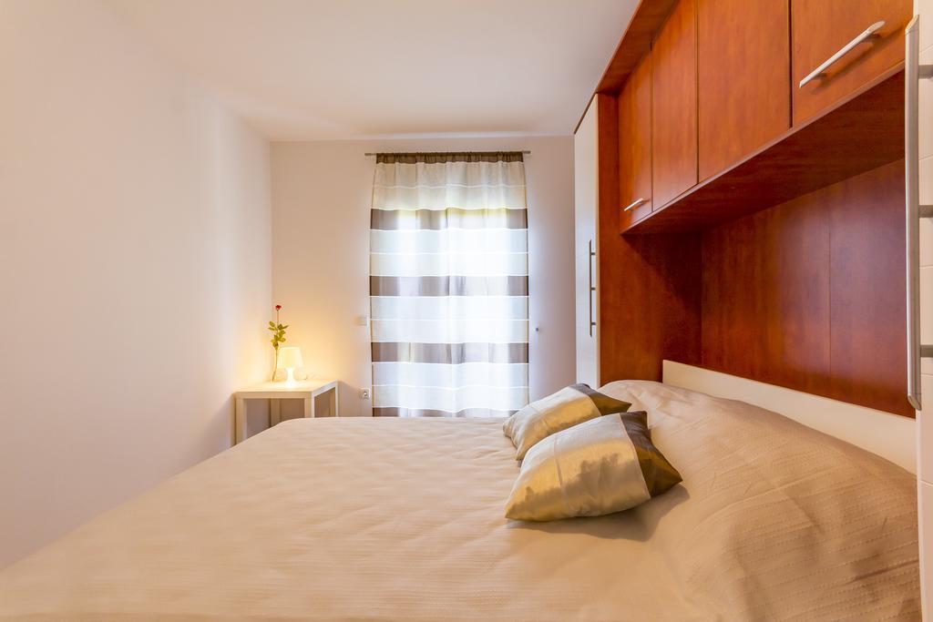 Apartments Alba 法扎纳 外观 照片
