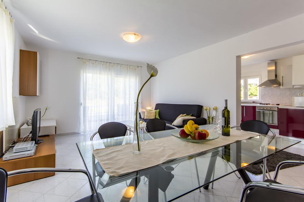 Apartments Alba 法扎纳 外观 照片