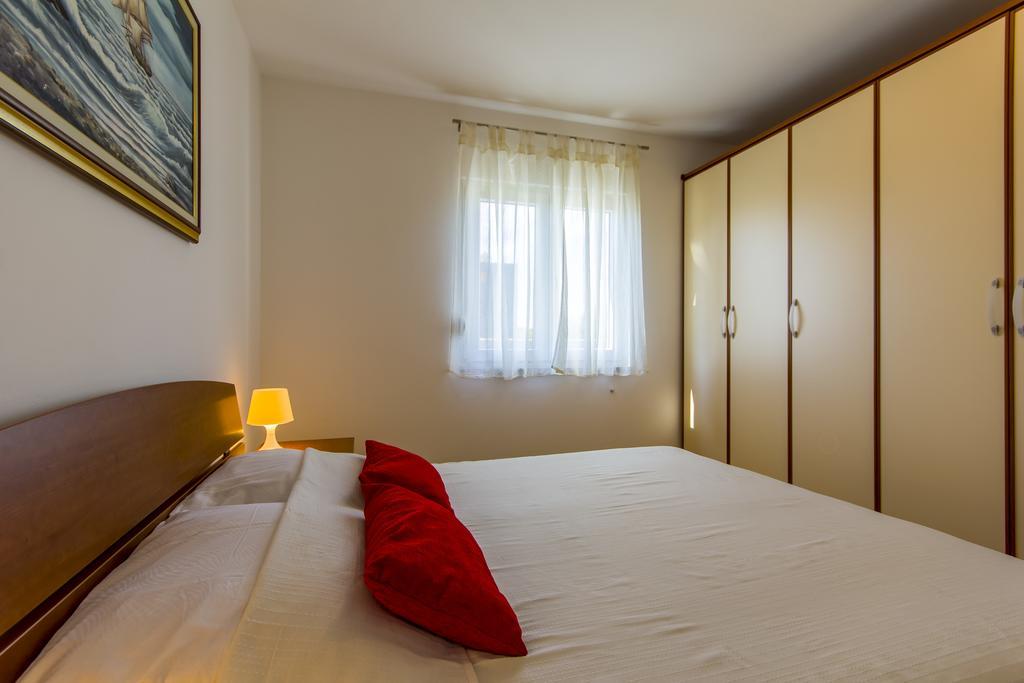 Apartments Alba 法扎纳 外观 照片
